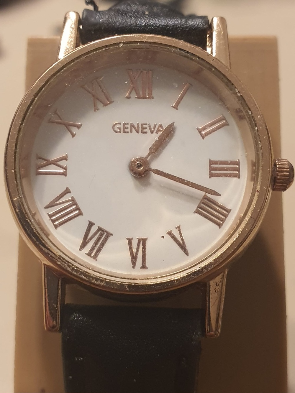 🦋10/$20🦋 Geneva #13372 Goldtone/White Leather Women's Watch